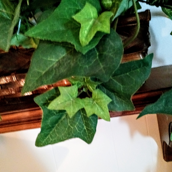 NWT Artificial Plant Basket - Picture 2 of 9